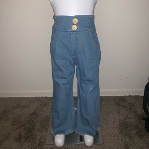 High waisted jeans